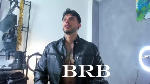 Snapshot of juanbladde chatting on 06-09-26, 01:39 Juan Esteban online show from 06-09-26, 01:39