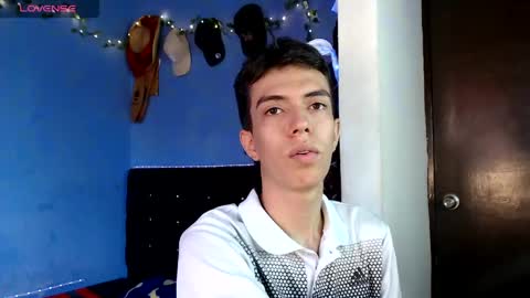 Snapshot of juandii26 chatting on 05-26-26, 10:06 juandi online show from 05-26-26, 10:06