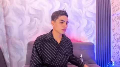 Snapshot of juanga_briel chatting on 07-31-26, 12:48 JUAN GABRIEL online show from 07-31-26, 12:48