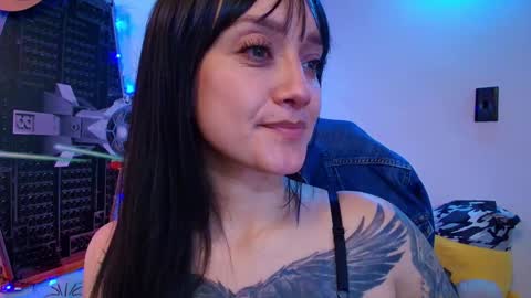 Juanita online show from 02-05-25, 09:18