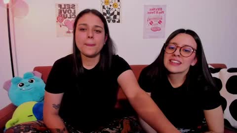 juanitaaa_ online show from 05-11-26, 02:50