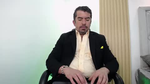 Snapshot of juank_fit45 chatting on 05-02-26, 01:05 Juan k online show from 05-02-26, 01:05