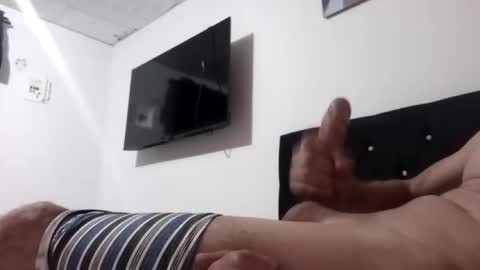 juanpinguin online show from 02-01-25, 04:24