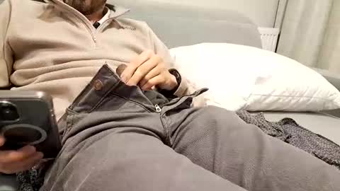 juanxxxo_ online show from 11-04-25, 05:12