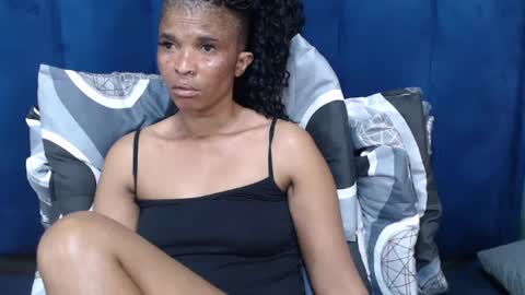 jucylipsebony online show from 06-14-26, 09:22