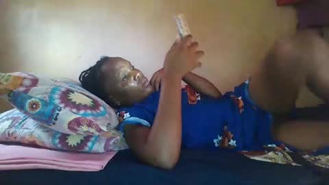 Snapshot of juice_petite3 chatting on 01-29-25, 12:24 juice_petite3 online show from 01-29-25, 12:24