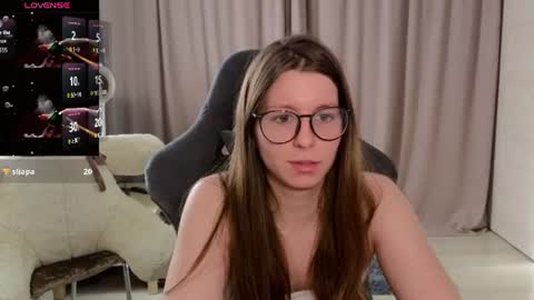 laura online show from 06-23-26, 04:27