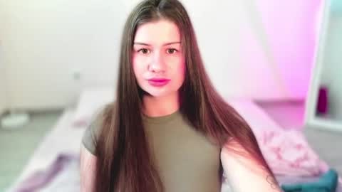 Snapshot of juicyhelenx chatting on 06-20-26, 07:44 Elena online show from 06-20-26, 07:44