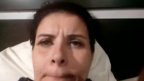 Snapshot of juicymommies chatting on 12-03-24, 08:38 Darklover1987 online show from 12-03-24, 08:38