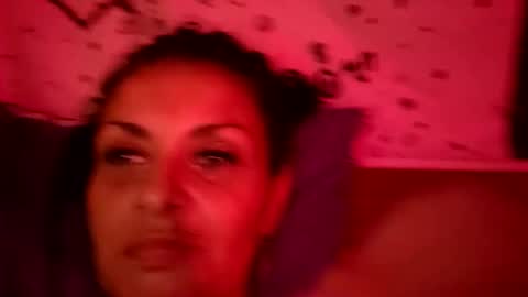 Snapshot of juicymommies chatting on 04-14-26, 07:47 Darklover1987 online show from 04-14-26, 07:47