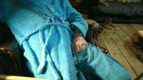 Greg online show from 12-16-24, 01:42