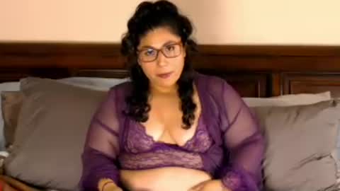 Snapshot of juicyteacher chatting on 07-14-26, 12:35 Juicy Teacher online show from 07-14-26, 12:35
