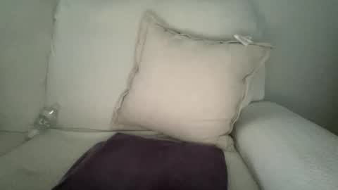 Snapshot of juicywhenwet chatting on 02-05-26, 02:22 juicywhenwet online show from 02-05-26, 02:22