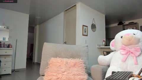 julessy online show from 07-07-26, 03:05