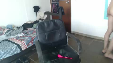 Snapshot of julfigo chatting on 05-12-26, 05:54 Julfigo online show from 05-12-26, 05:54