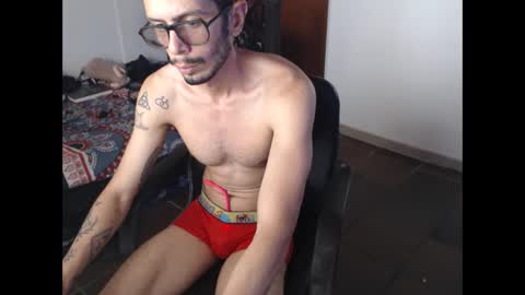 Snapshot of julfigo chatting on 05-31-26, 06:09 Julfigo online show from 05-31-26, 06:09