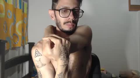 Snapshot of julfigo chatting on 06-30-26, 01:06 Julfigo online show from 06-30-26, 01:06