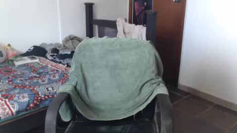 Snapshot of julfigo chatting on 07-15-26, 05:07 Julfigo online show from 07-15-26, 05:07