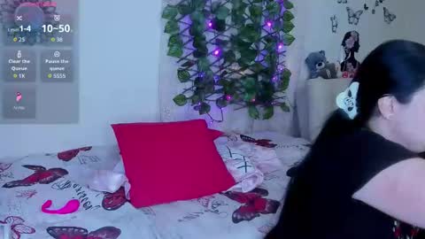 Snapshot of juli_castillo1 chatting on 04-20-26, 03:04 juli_castillo1 online show from 04-20-26, 03:04