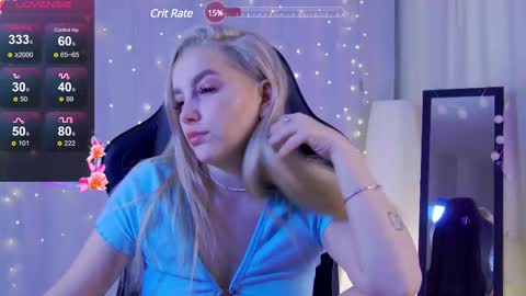 Snapshot of julia__bunny chatting on 12-22-24, 10:15 julia__bunny online show from 12-22-24, 10:15