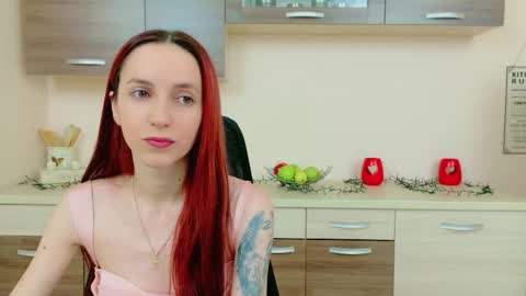 JuliaJae online show from 02-08-26, 06:06