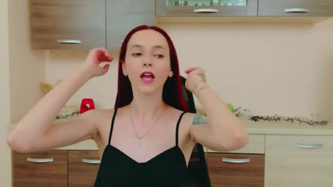 JuliaJae online show from 06-04-26, 12:22