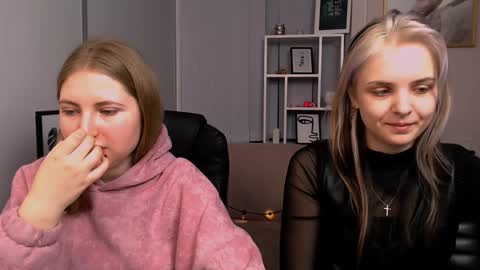 Julia  online show from 12-05-24, 10:55