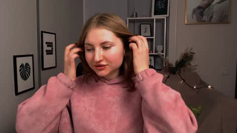 Julia  online show from 12-05-24, 05:06