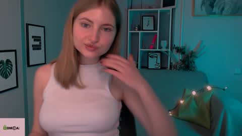 Julia  online show from 12-20-24, 11:26