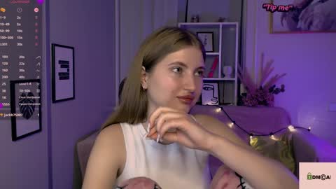 Julia  online show from 01-16-25, 11:59