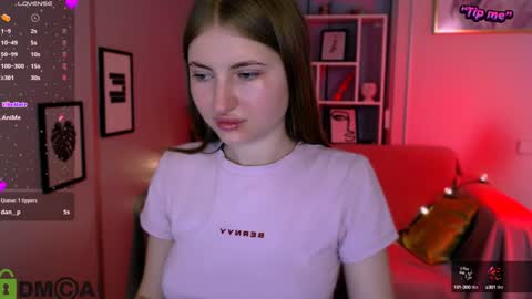 Julia  online show from 02-07-25, 09:15