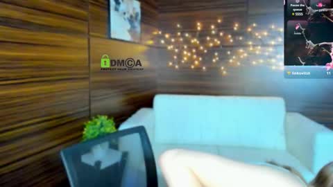 Julia  online show from 02-11-25, 08:42