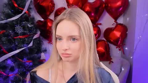 Julia online show from 03-16-26, 01:15