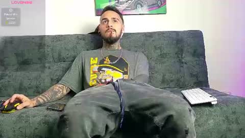 Snapshot of julian_tattoo chatting on 07-08-26, 06:45 Julian independent model online show from 07-08-26, 06:45
