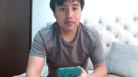 Snapshot of julianalvarez95 chatting on 03-22-26, 06:55 Julian online show from 03-22-26, 06:55