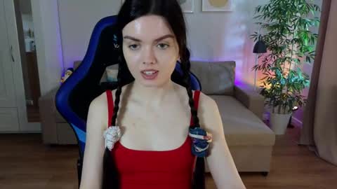 Julia online show from 05-10-26, 07:24
