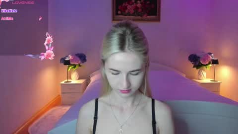 julieblazex online show from 06-15-26, 08:55