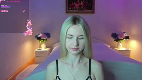 julieblazex online show from 06-19-26, 08:34