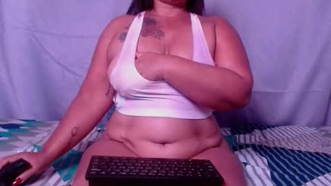 julielove1 online show from 05-12-26, 10:23