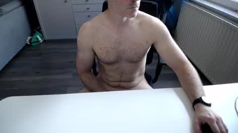 julienneedyou online show from 06-15-26, 08:16