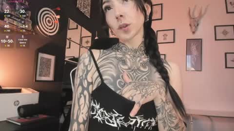 juliet_sourire online show from 05-26-26, 01:18