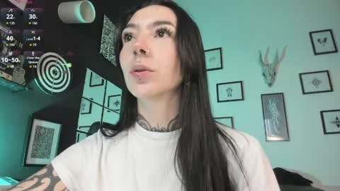 juliet_sourire online show from 06-06-26, 12:32