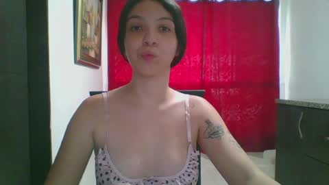 Snapshot of julieta969028 chatting on 05-30-26, 09:56 Nati online show from 05-30-26, 09:56