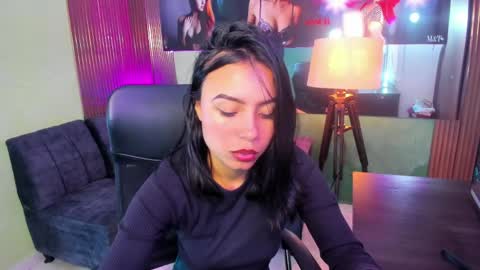 Snapshot of julieta_fn chatting on 05-14-26, 03:30 julieta_fn online show from 05-14-26, 03:30