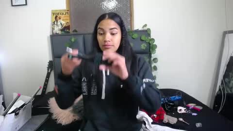 Snapshot of julieta_parker7 chatting on 03-21-26, 11:59 Julieta online show from 03-21-26, 11:59