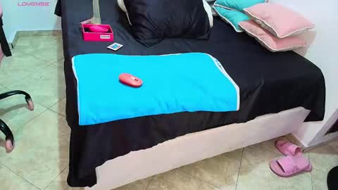 julieta_rose19 online show from 02-25-26, 01:26