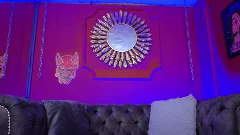 Snapshot of julieta_russell chatting on 04-25-26, 01:41 Julieta online show from 04-25-26, 01:41