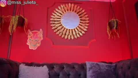 Snapshot of julieta_russell chatting on 06-09-26, 12:17 Julieta online show from 06-09-26, 12:17