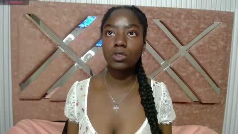 Julieta online show from 06-17-26, 03:31