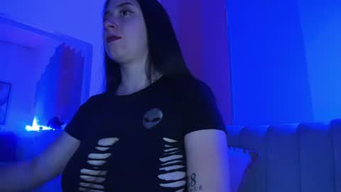 Snapshot of juliethcruz chatting on 06-29-26, 04:40 online show from 06-29-26, 04:40
